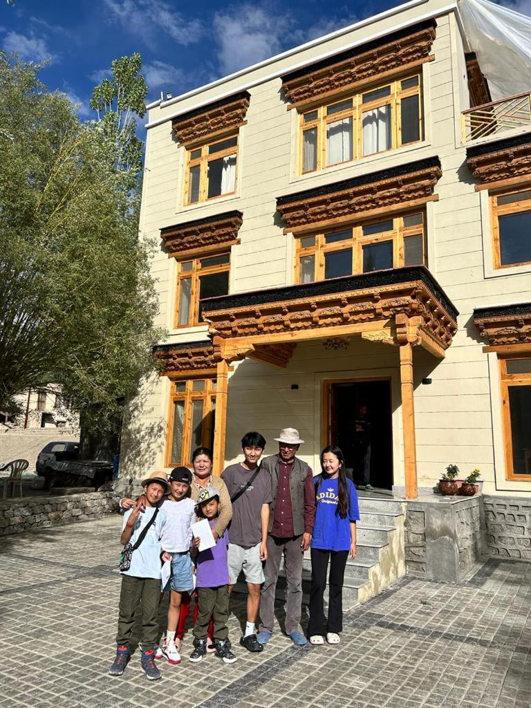 Hotel Sindhu Лех Екстериор снимка